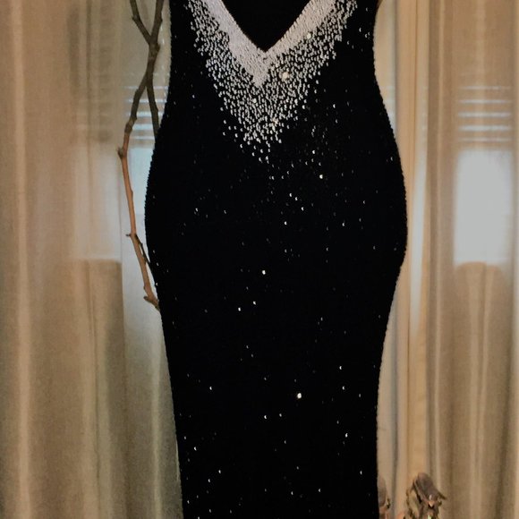 Jovani Black & White Beaded V back Mermaid Dress - Picture 9 of 11